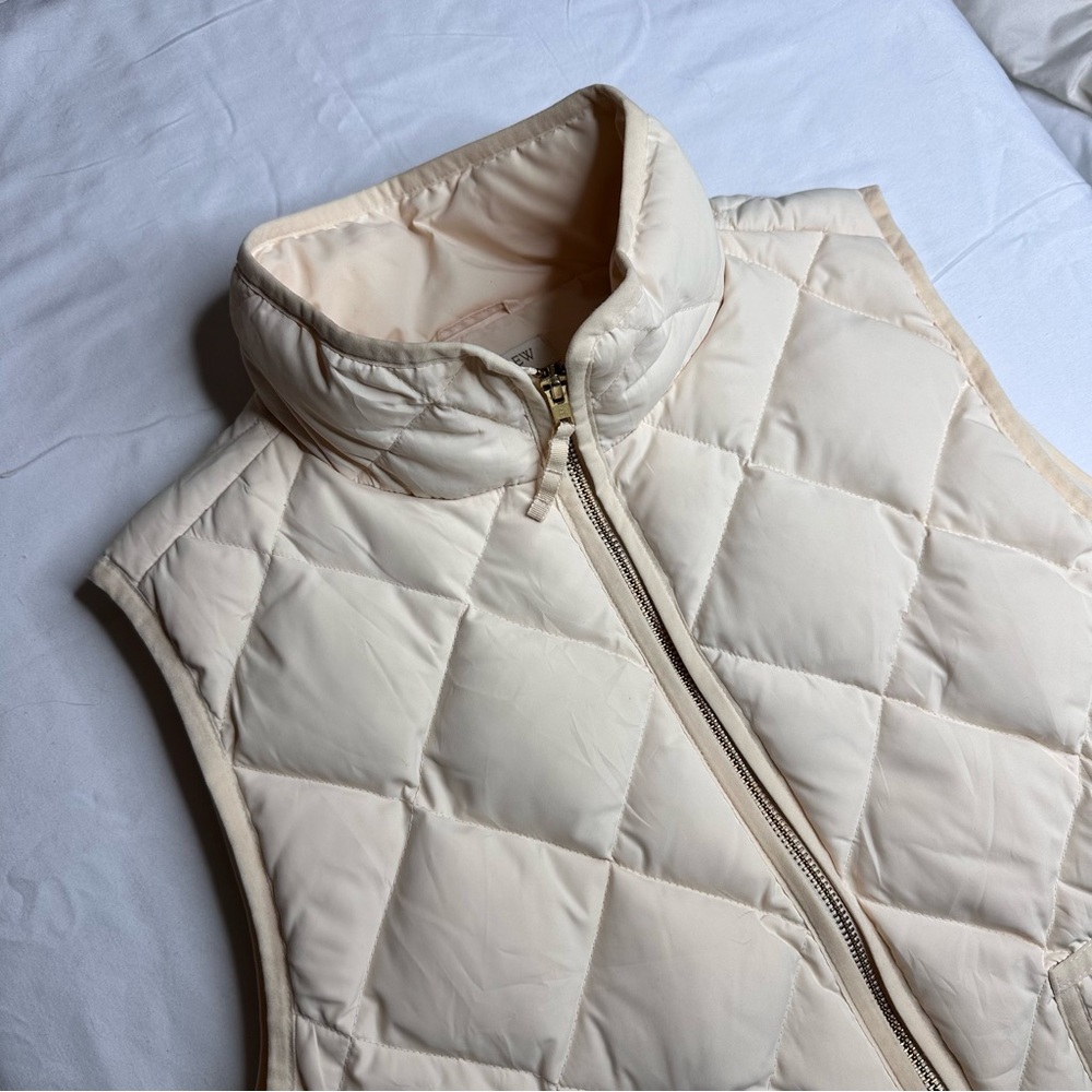 J. Crew Quilted Down Puffer Vest Women’s Size Large Cream
